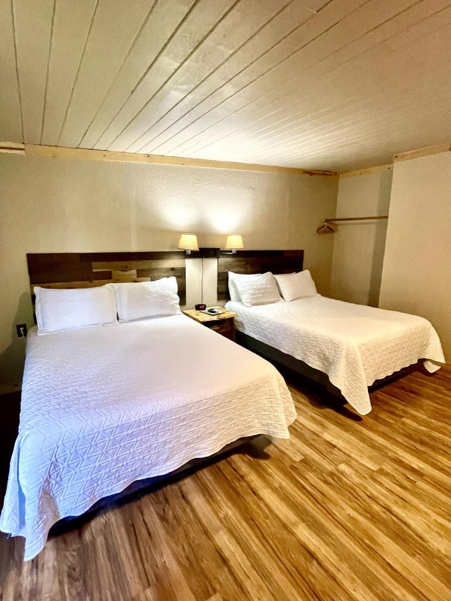 The Idaho Lodge & Rv Park Bonners Ferry Bagian luar foto